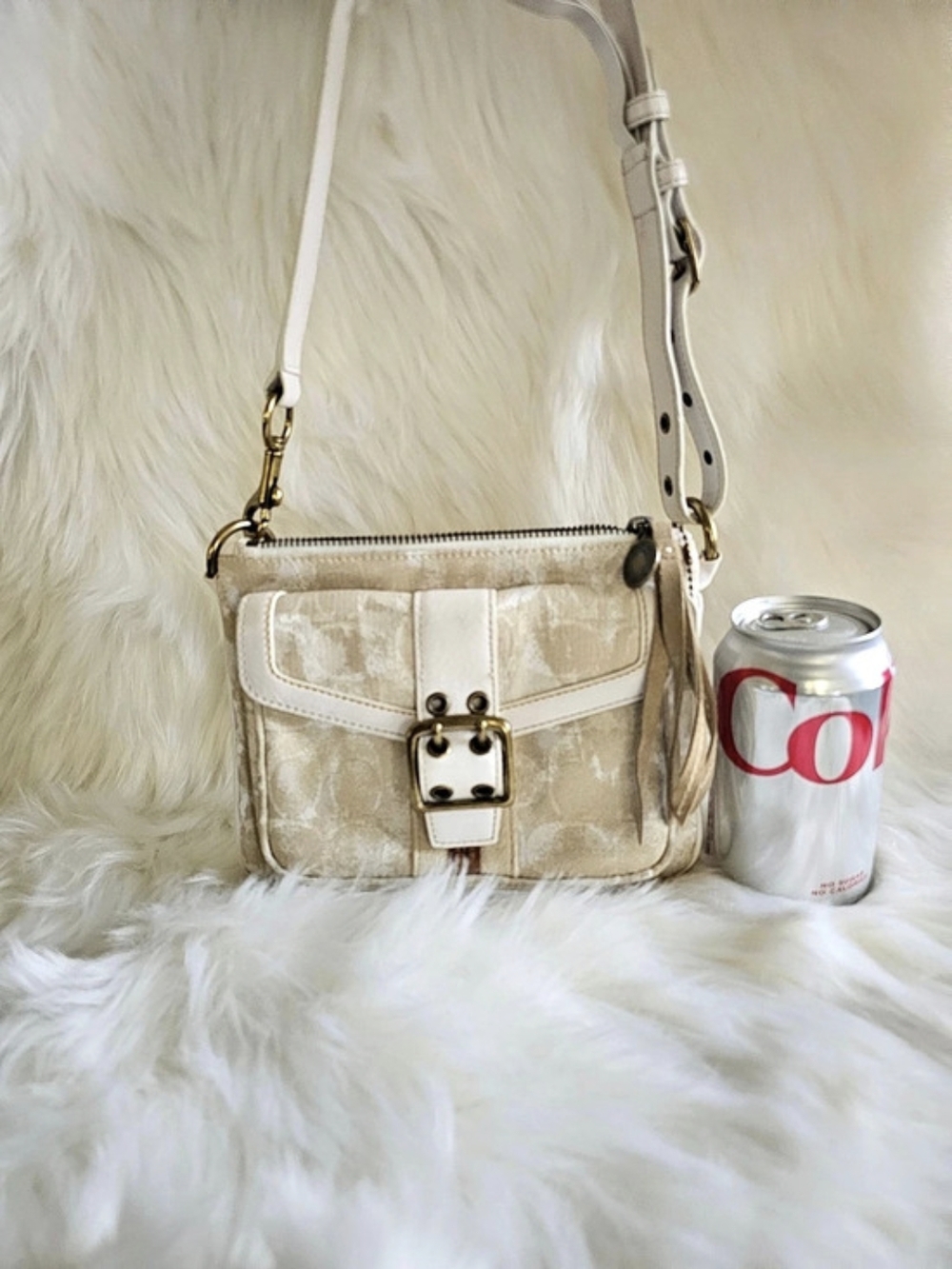 Coach Soho Optic Signature Canvas Buckle Crossbody Bag White/beige/yellow Tint.